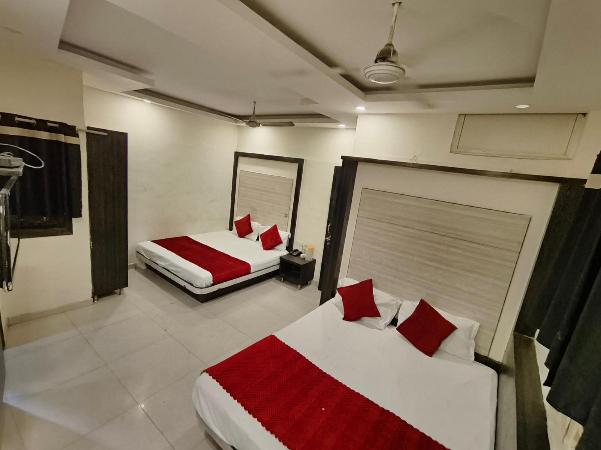 Hotel Hare Krishna Main Bazar Nueva Delhi Exterior foto