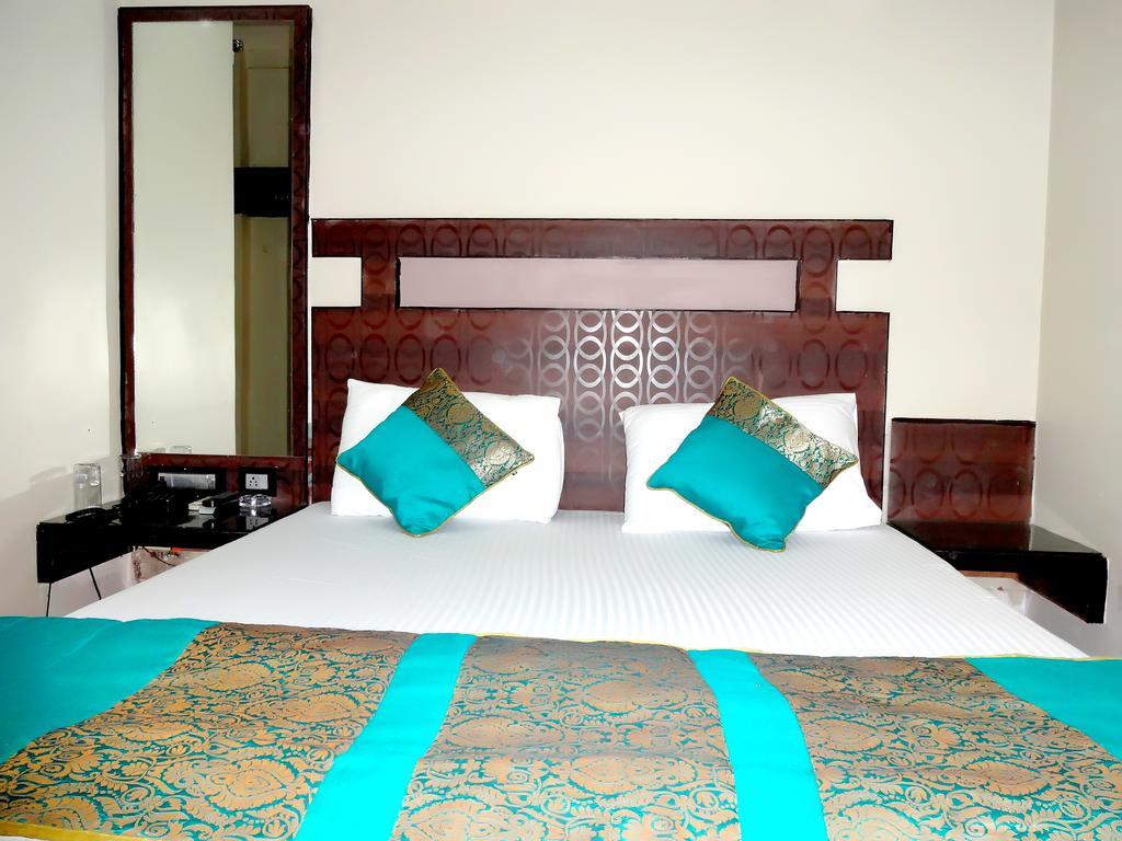 Hotel Hare Krishna Main Bazar Nueva Delhi Exterior foto